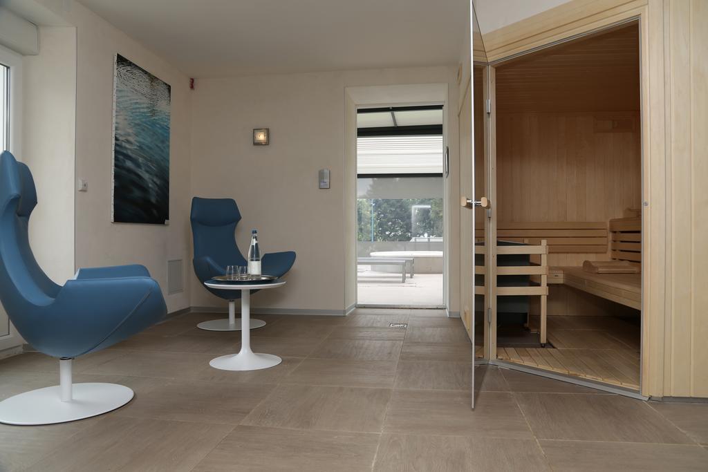 Logis Hotel Restaurant Spa Beau Site Luxeuil-les-Bains Exteriör bild