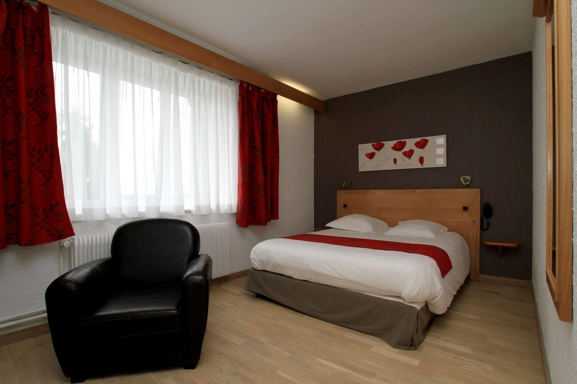 Logis Hotel Restaurant Spa Beau Site Luxeuil-les-Bains Exteriör bild
